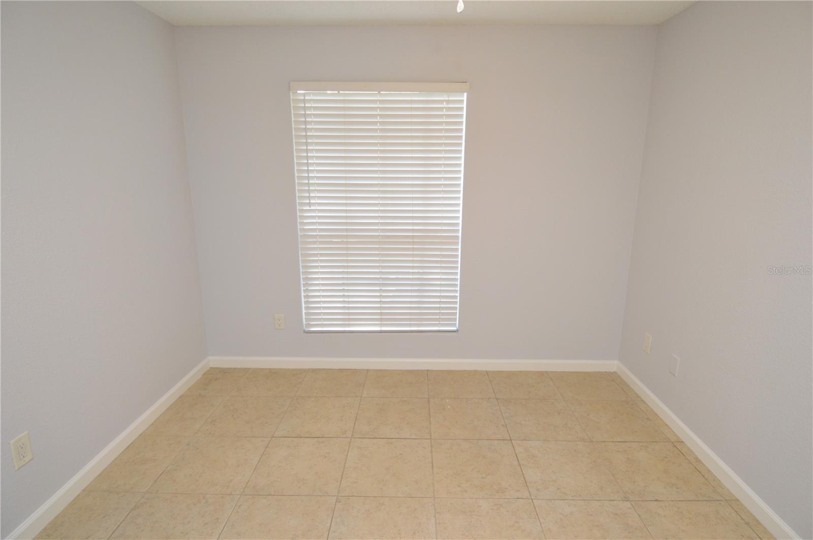 THE GRAND RESERVE CONDO - Residential Lease