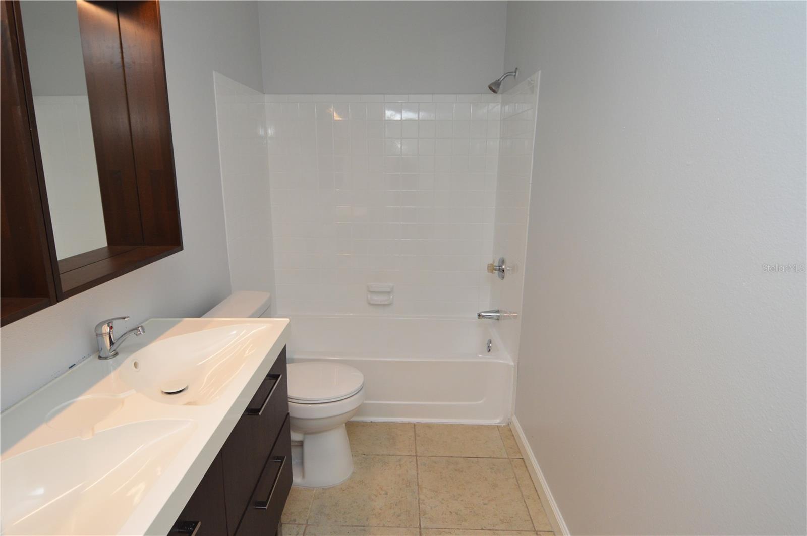 THE GRAND RESERVE CONDO - Residential Lease