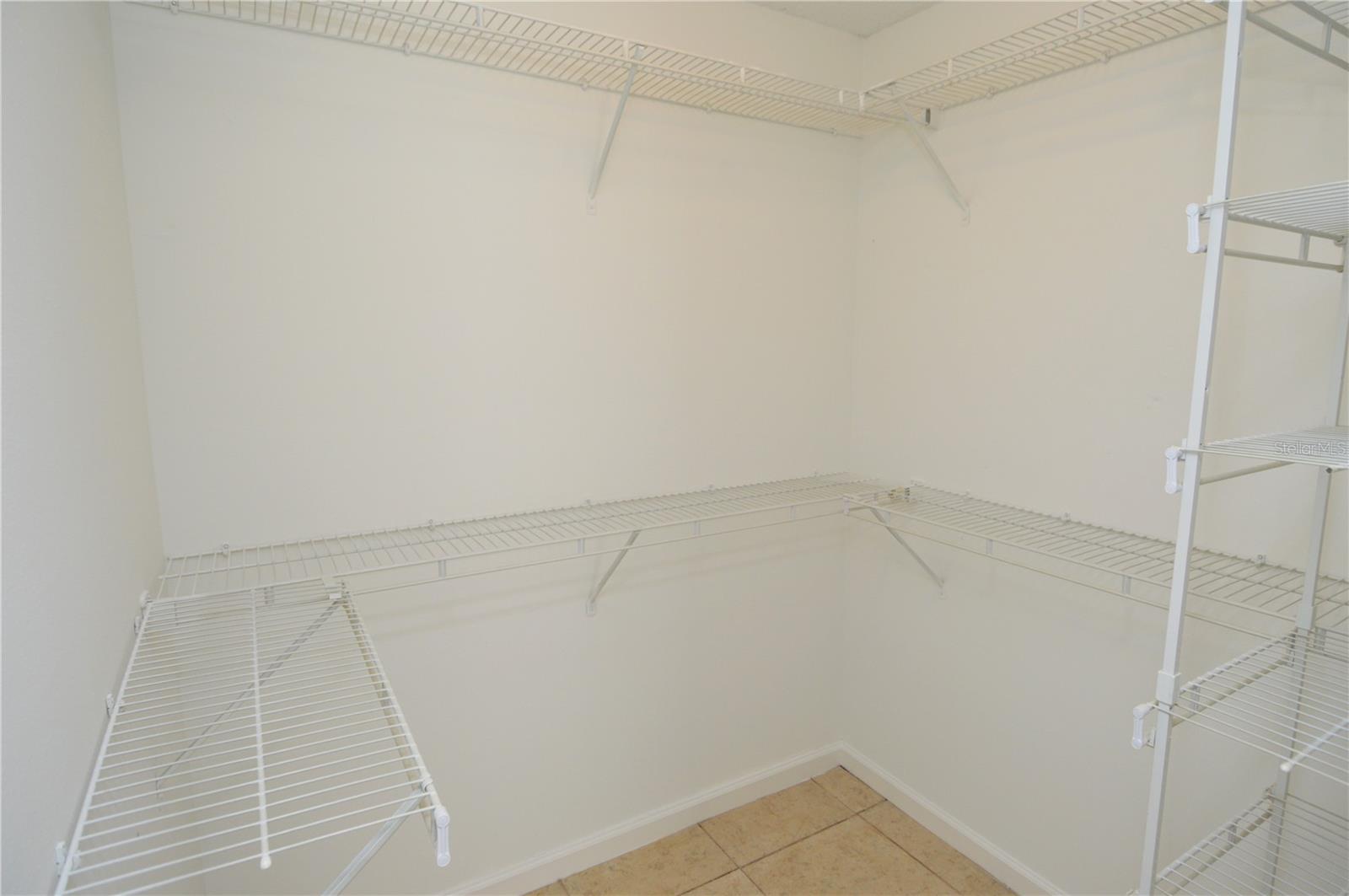 THE GRAND RESERVE CONDO - Residential Lease