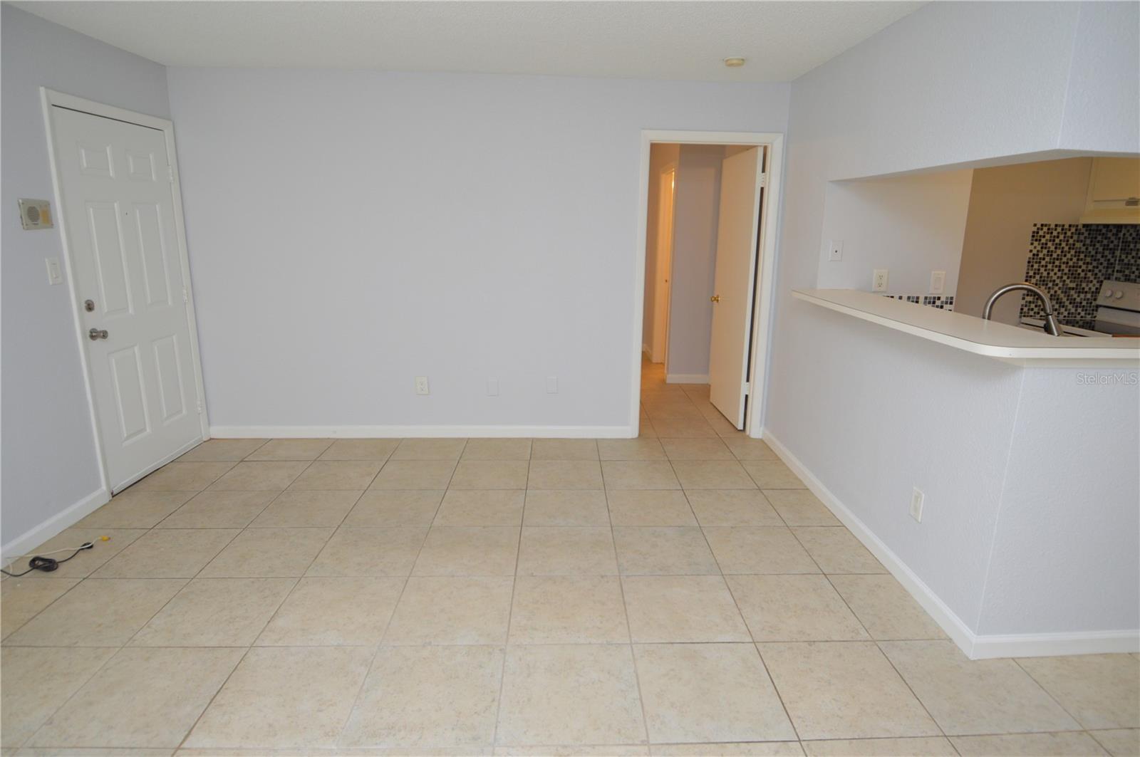 THE GRAND RESERVE CONDO - Residential Lease