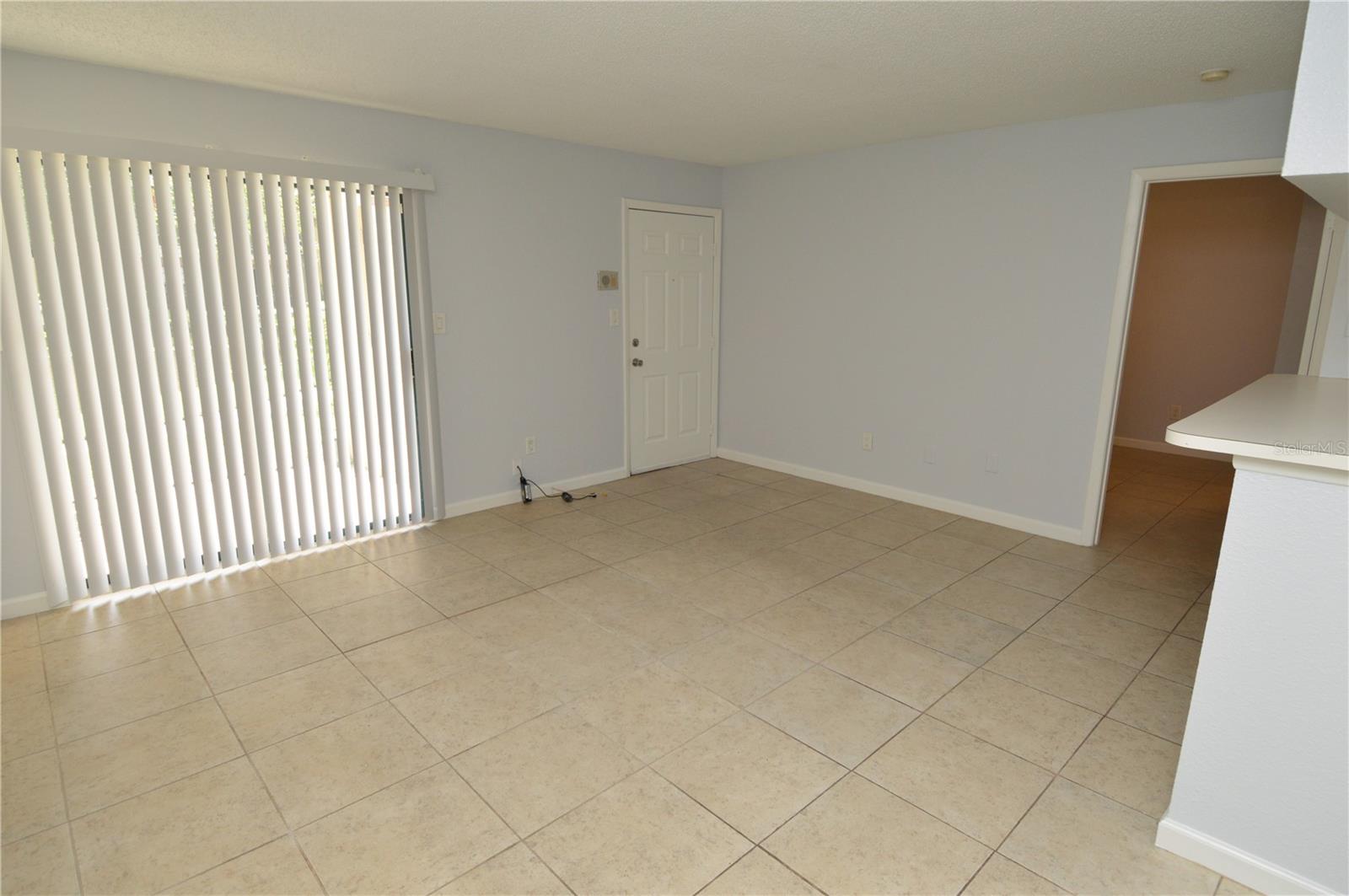 THE GRAND RESERVE CONDO - Residential Lease