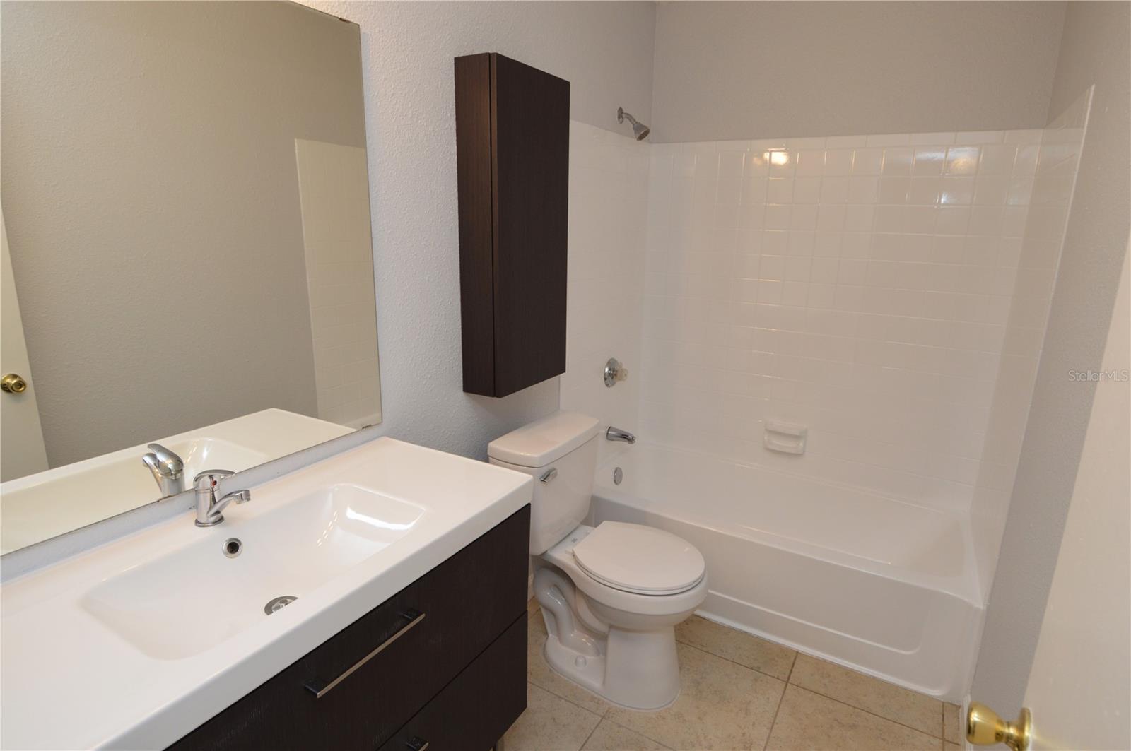 THE GRAND RESERVE CONDO - Residential Lease