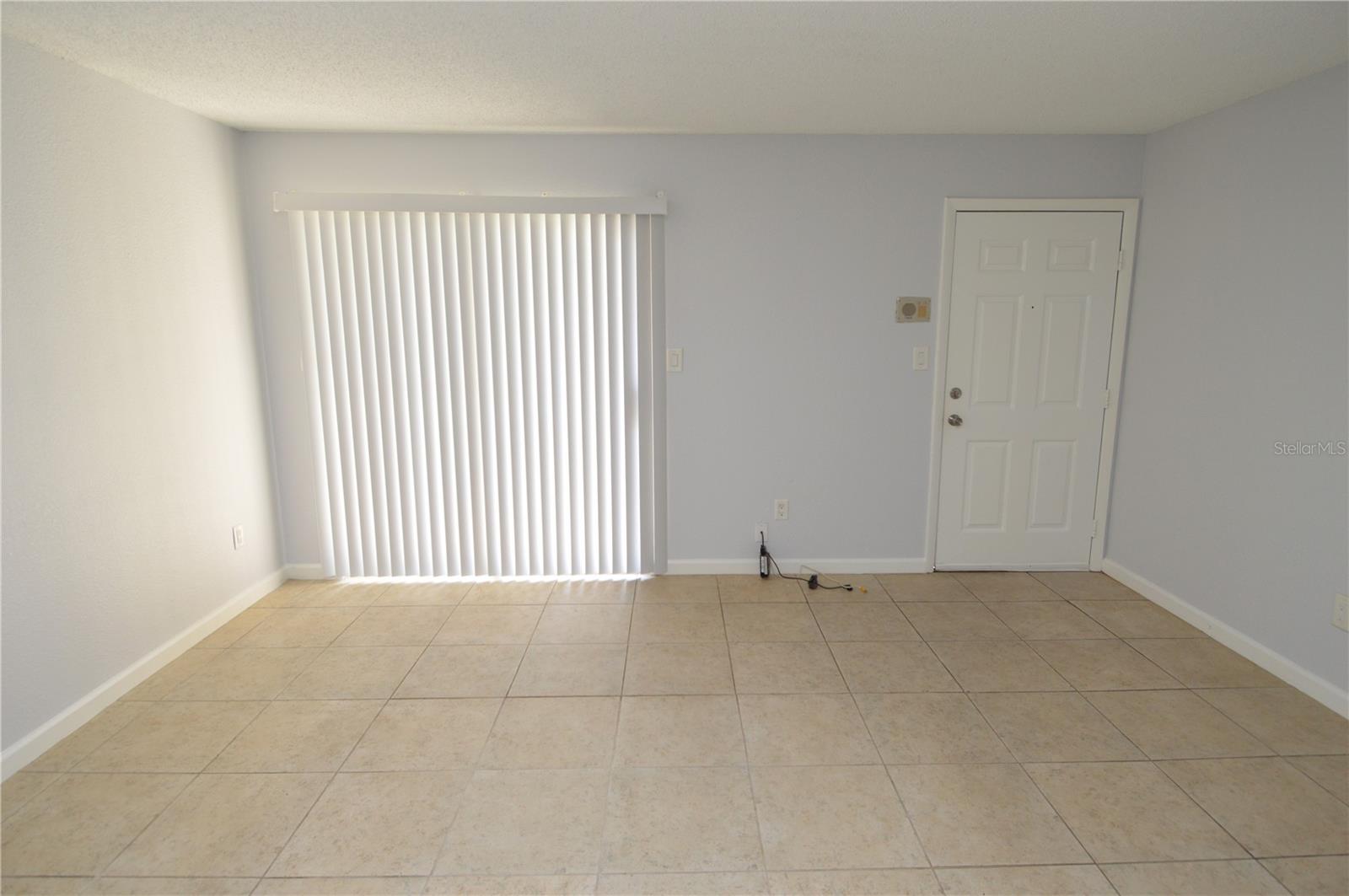 THE GRAND RESERVE CONDO - Residential Lease