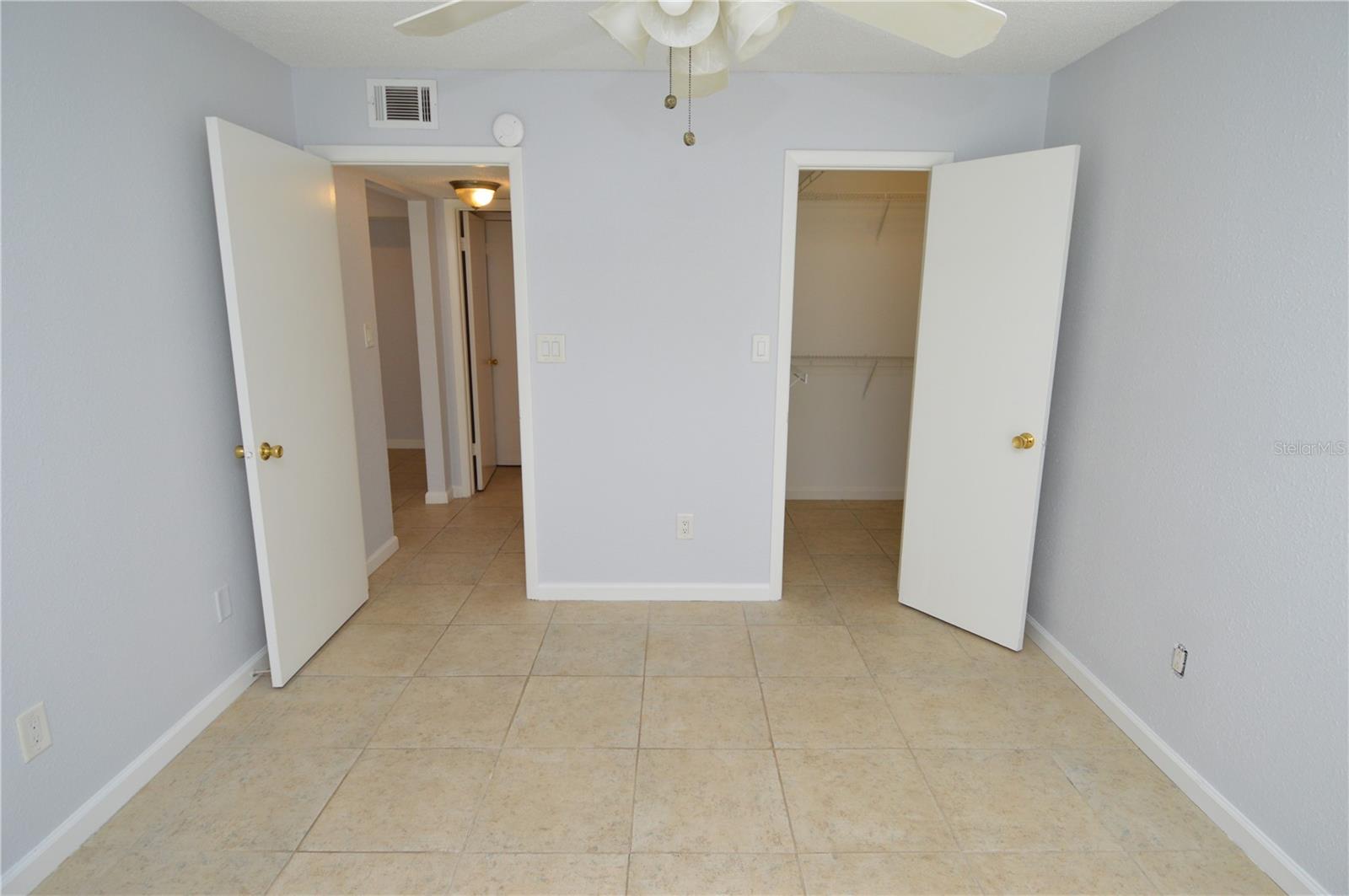 THE GRAND RESERVE CONDO - Residential Lease