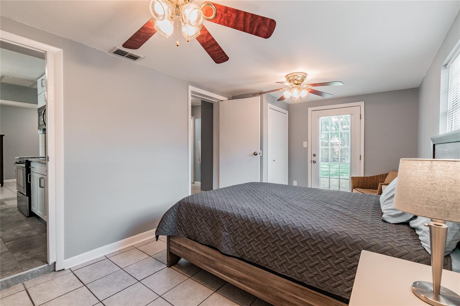 PARNELLS SUB UNIT 2 - Residential Lease