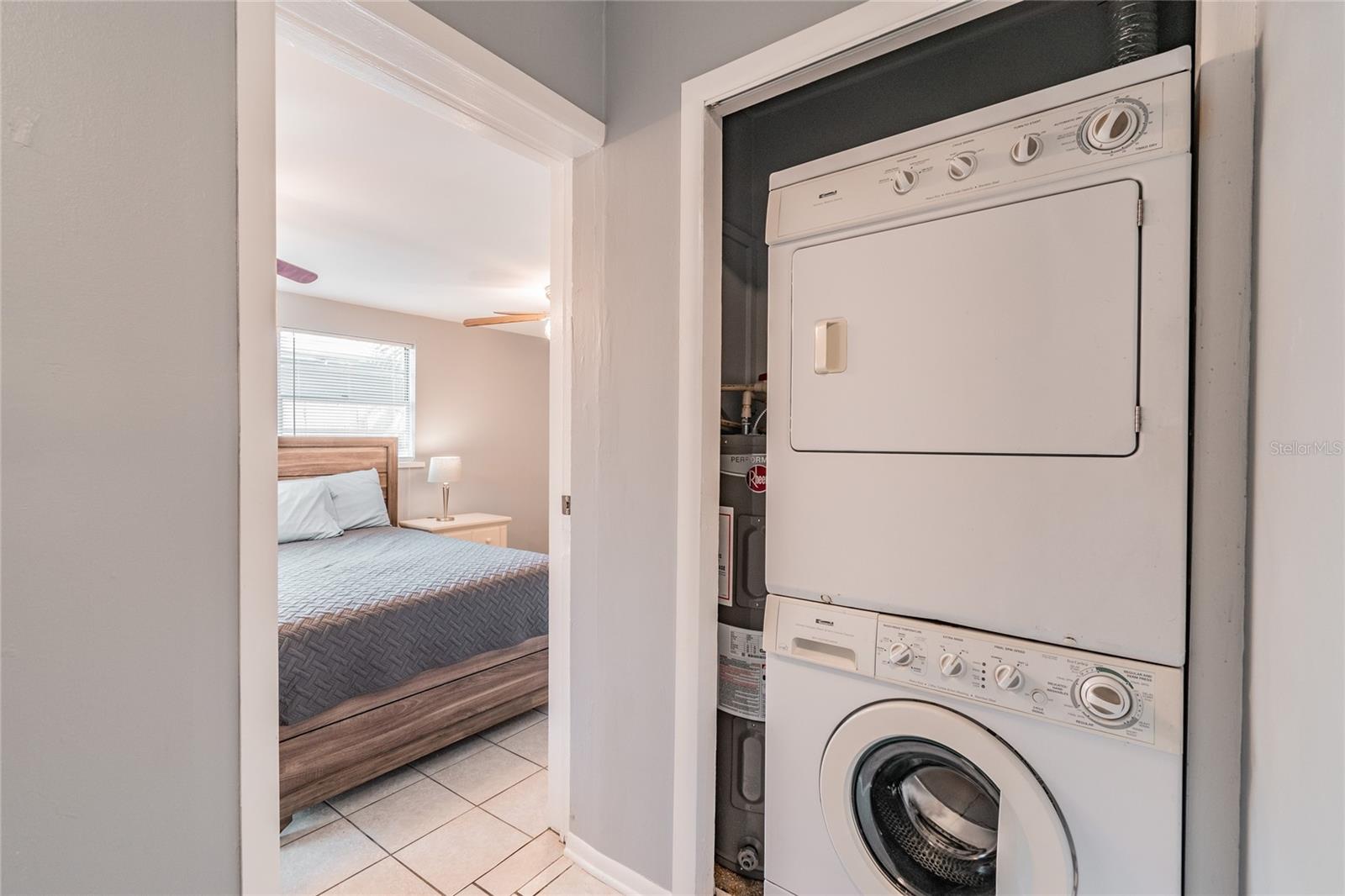 PARNELLS SUB UNIT 2 - Residential Lease