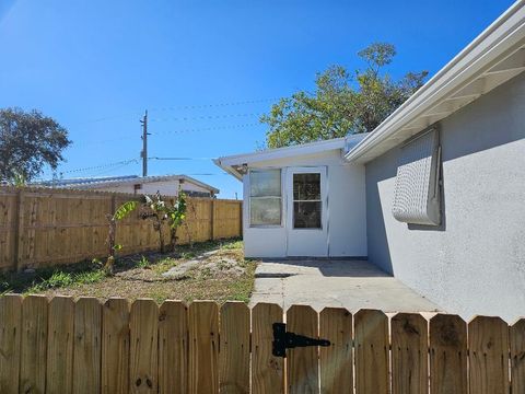 A home in PORT CHARLOTTE