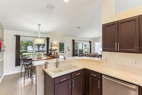 A home in LAKELAND