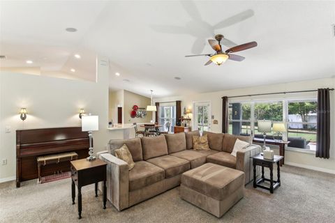A home in LAKELAND