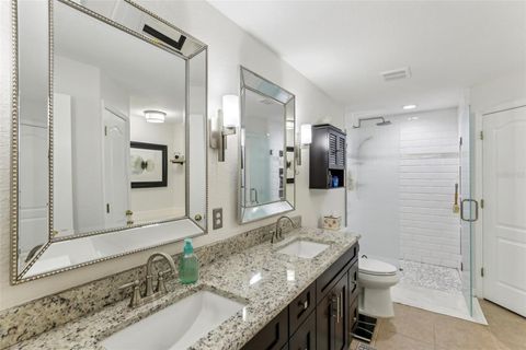 A home in LAKELAND
