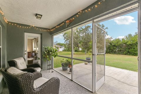 A home in LAKELAND