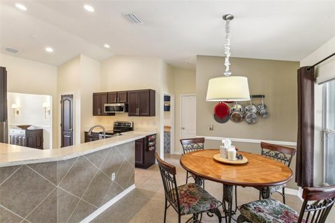 A home in LAKELAND