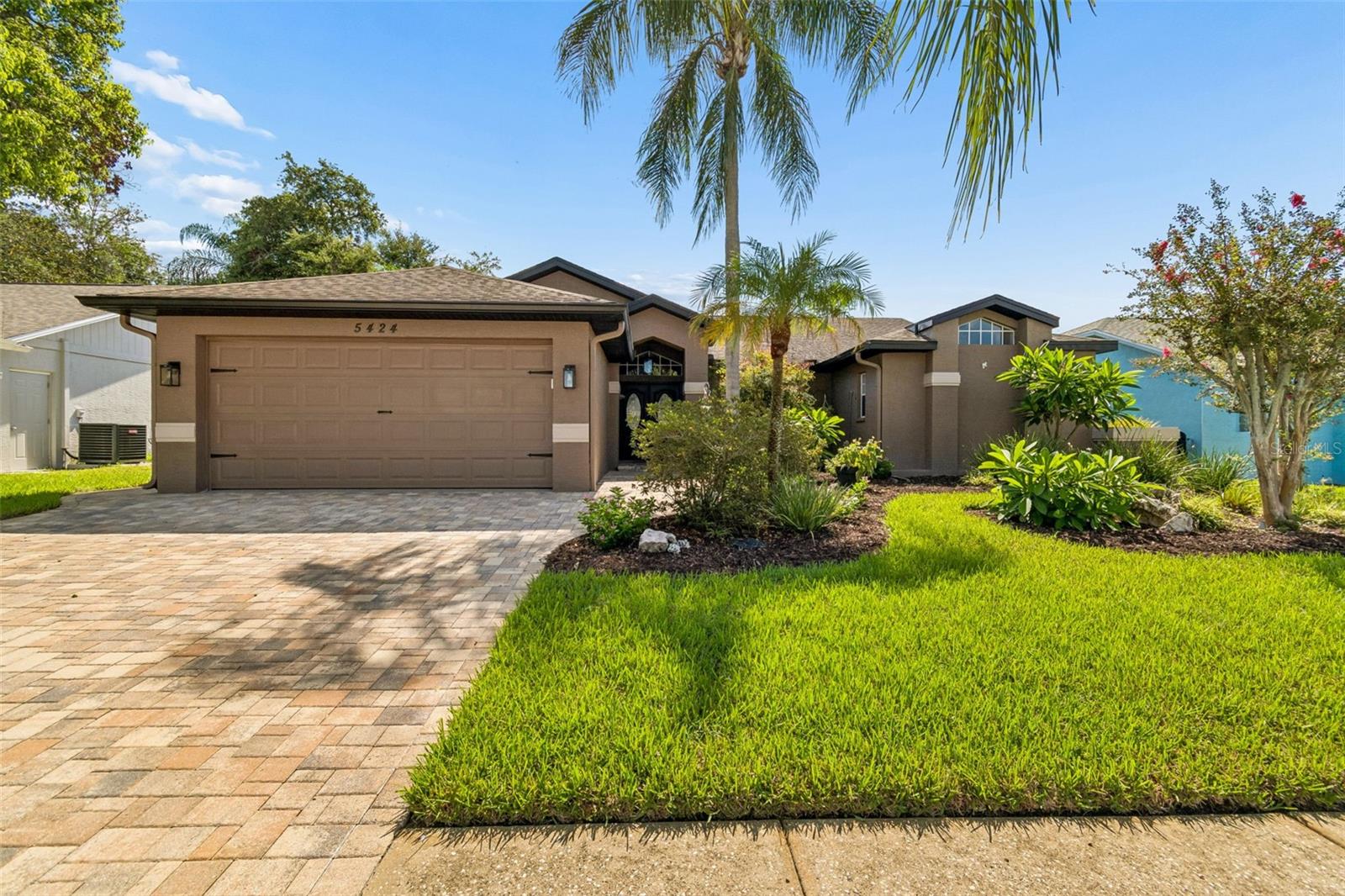 5424 LOS PALOS DRIVE