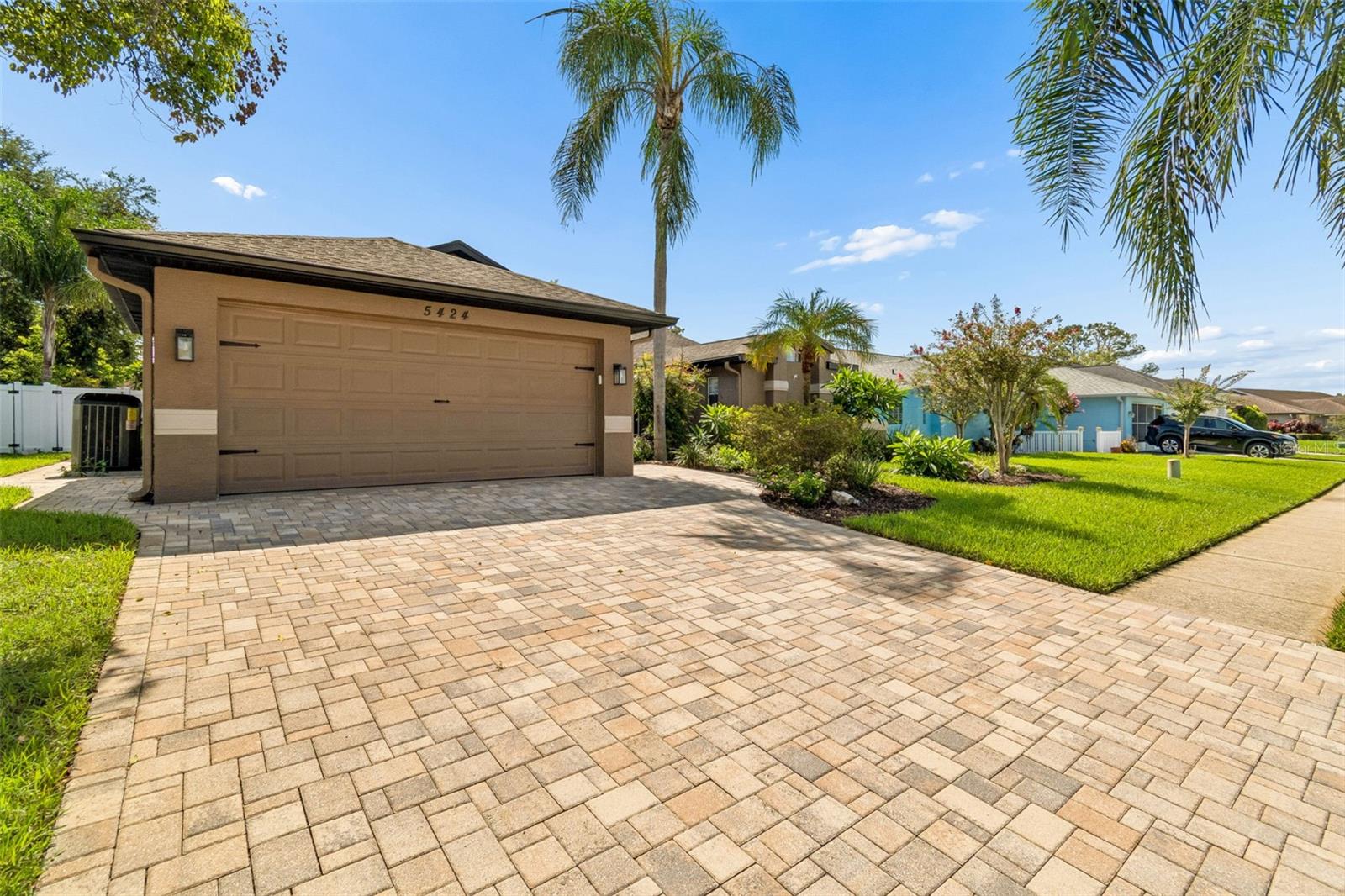 5424 LOS PALOS DRIVE
