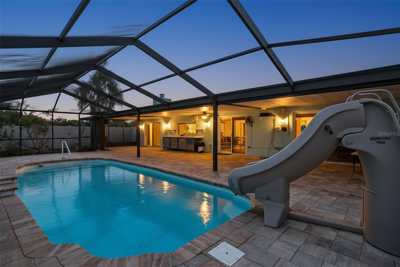 WEST PORT - Residential