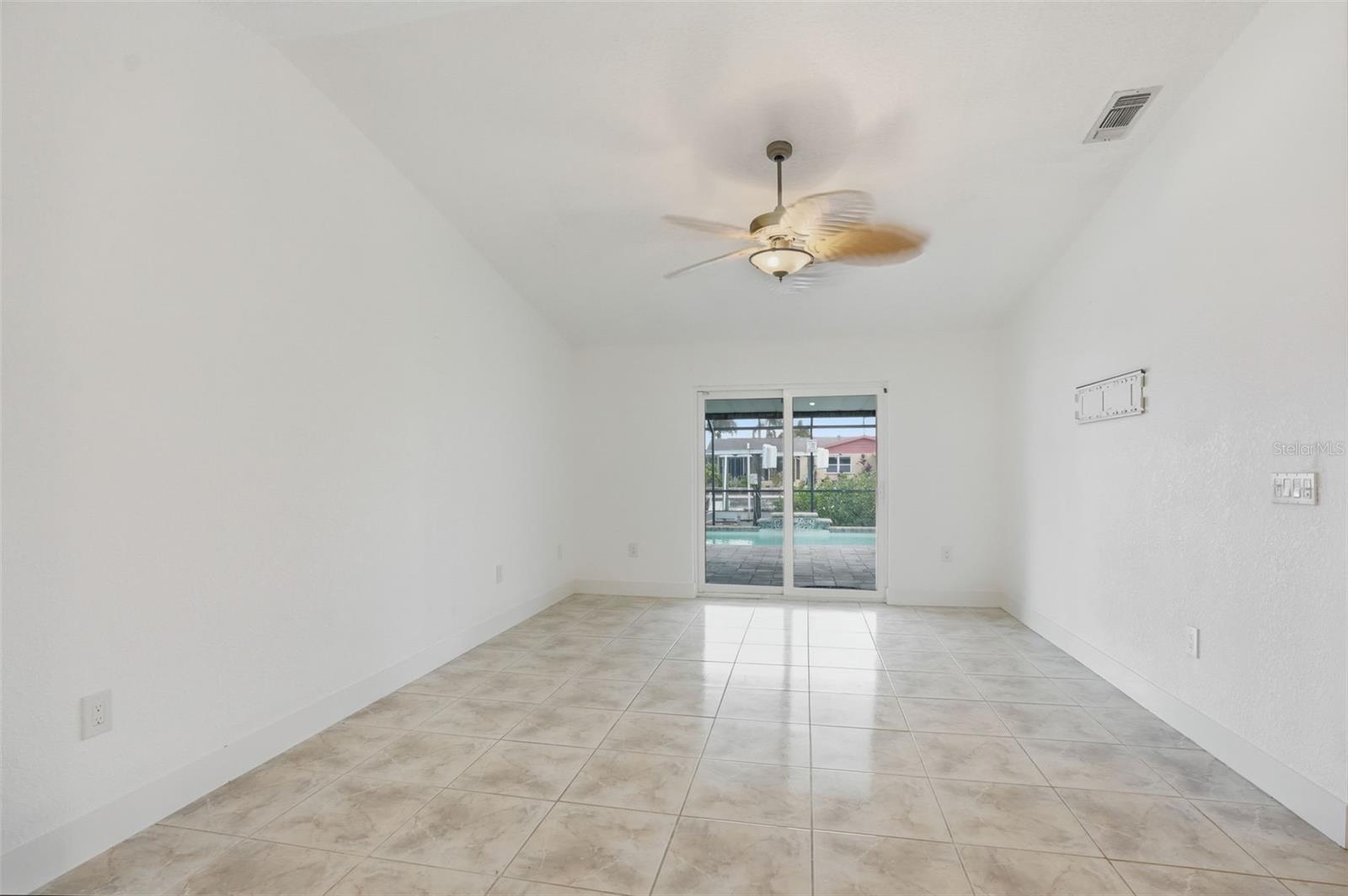 WEST PORT - Residential
