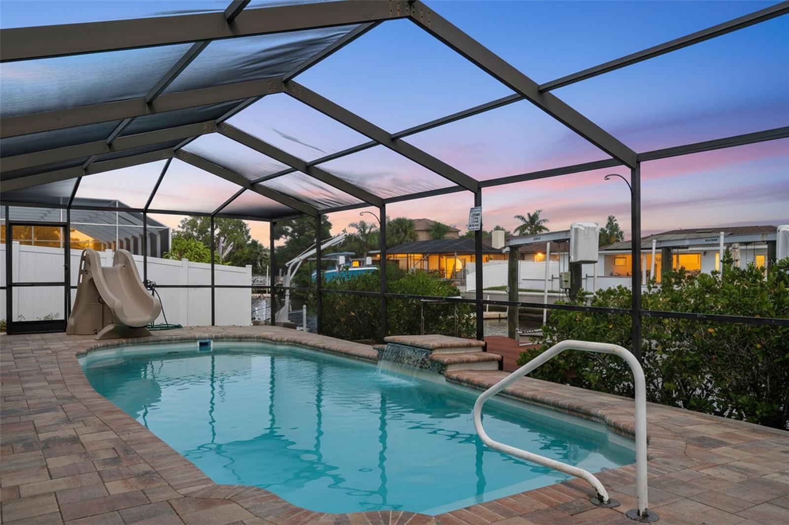 WEST PORT - Residential