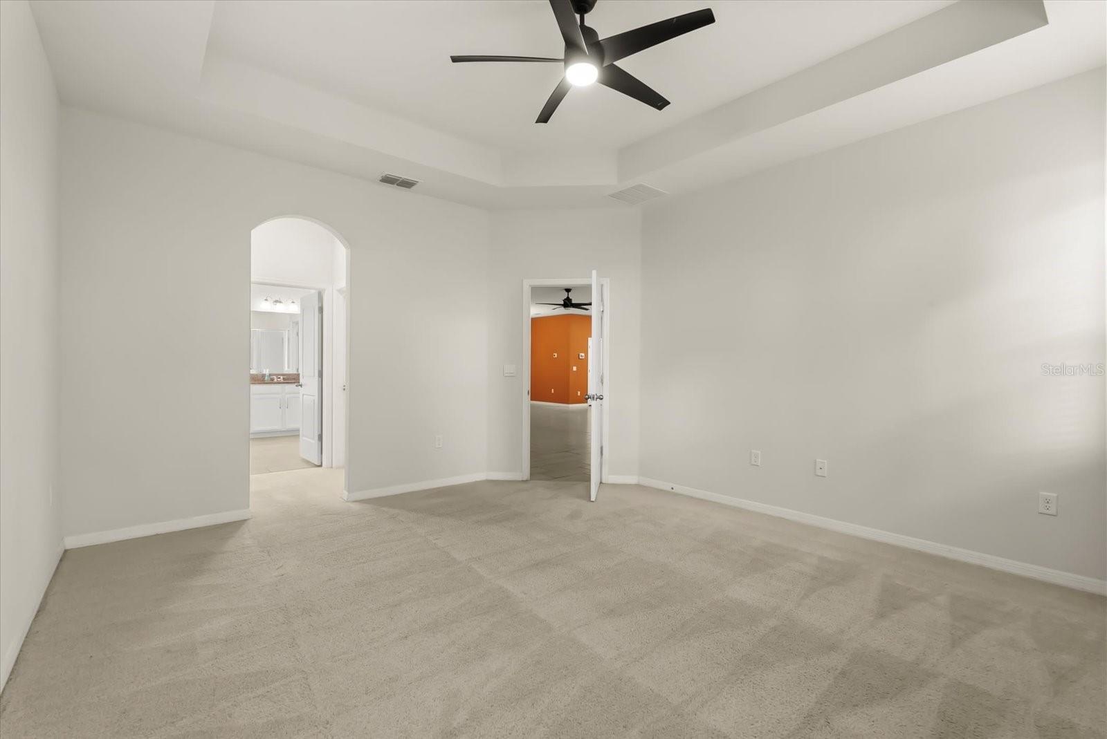 LAKE APOPKA SOUND - Residential Lease