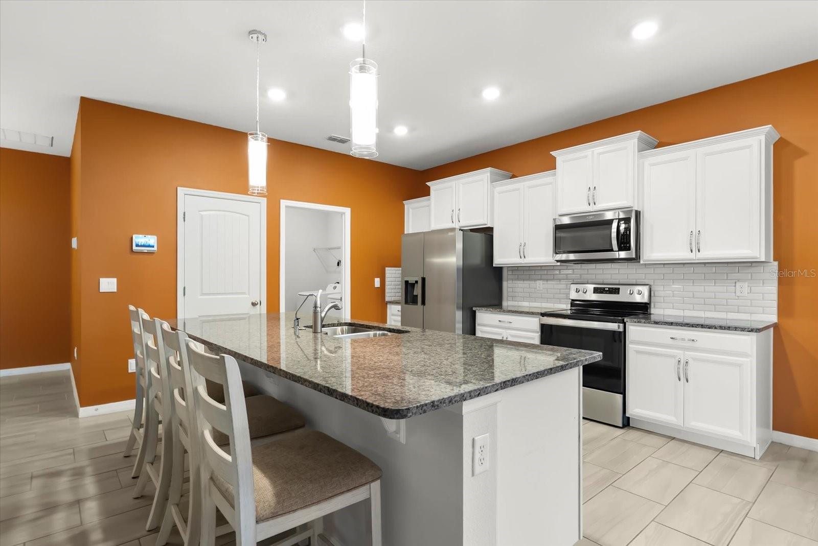 LAKE APOPKA SOUND - Residential Lease