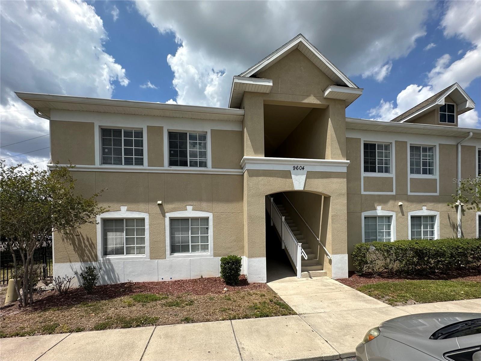 View RIVERVIEW, FL 33578 condo