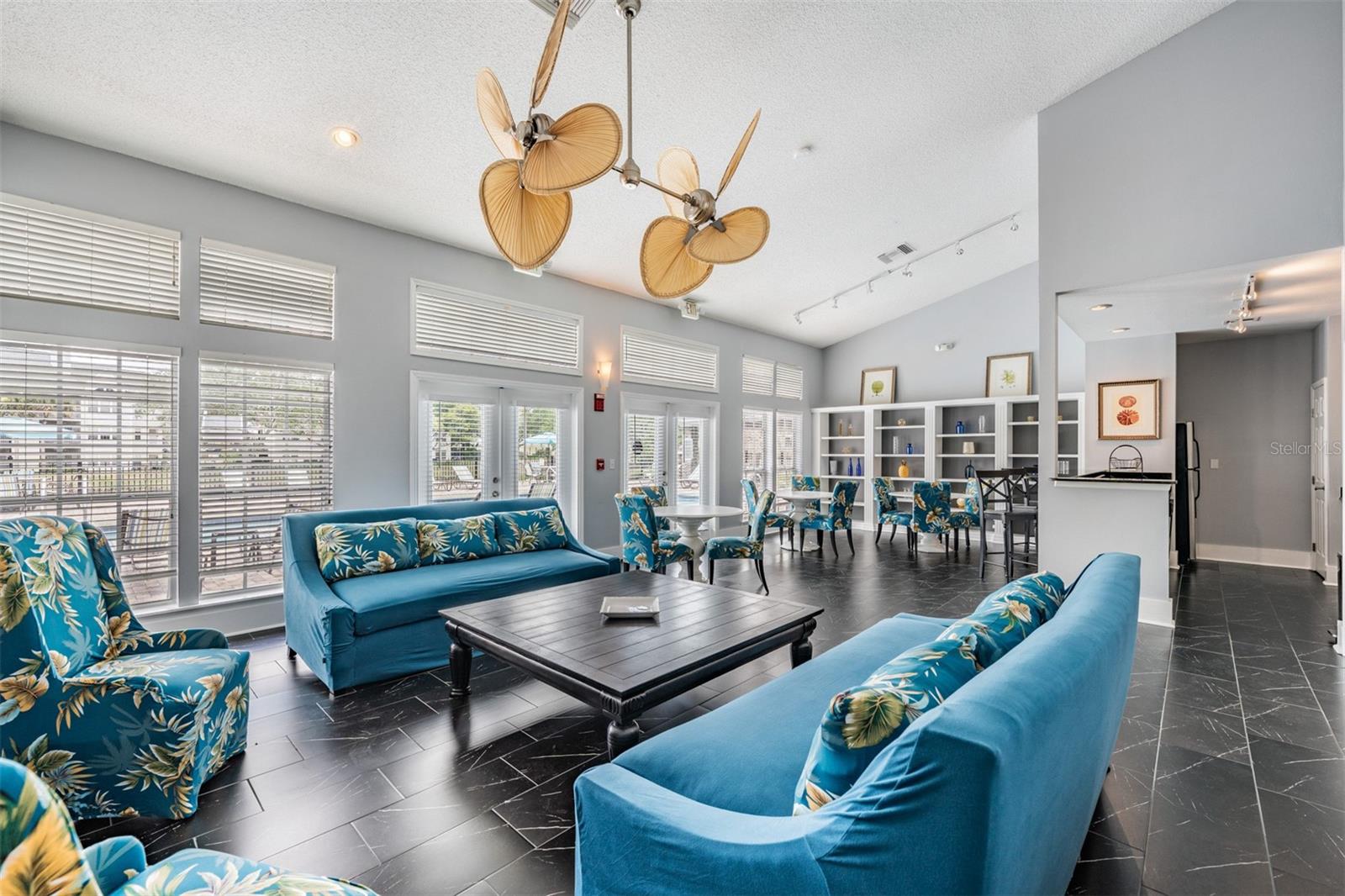 BENTLEY AT COBBS LANDING CONDO THE - Residential