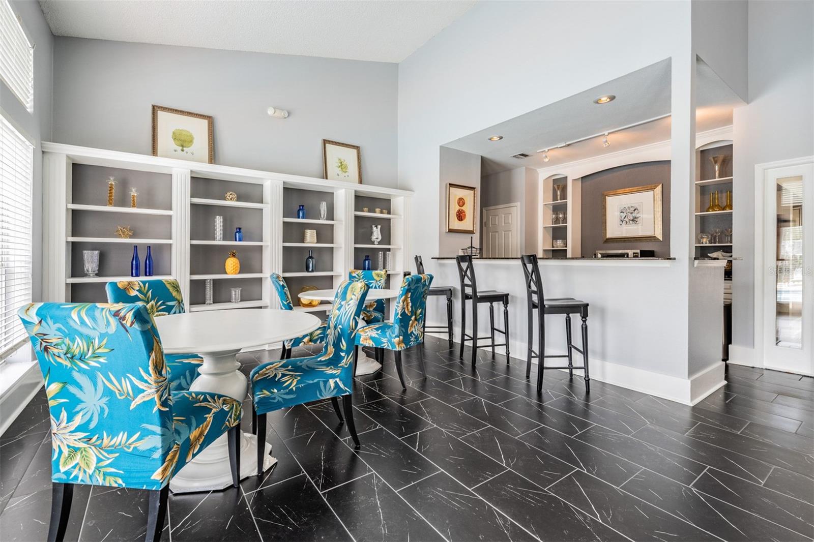 BENTLEY AT COBBS LANDING CONDO THE - Residential