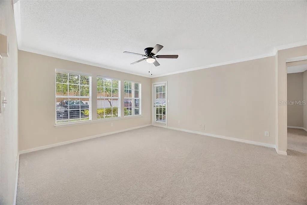 BENTLEY AT COBBS LANDING CONDO THE - Residential