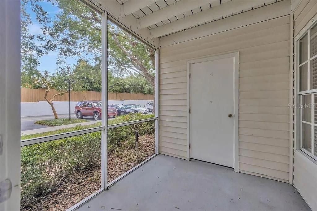 BENTLEY AT COBBS LANDING CONDO THE - Residential