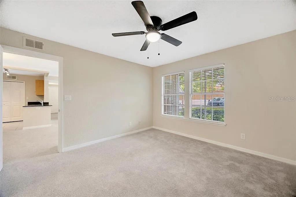 BENTLEY AT COBBS LANDING CONDO THE - Residential