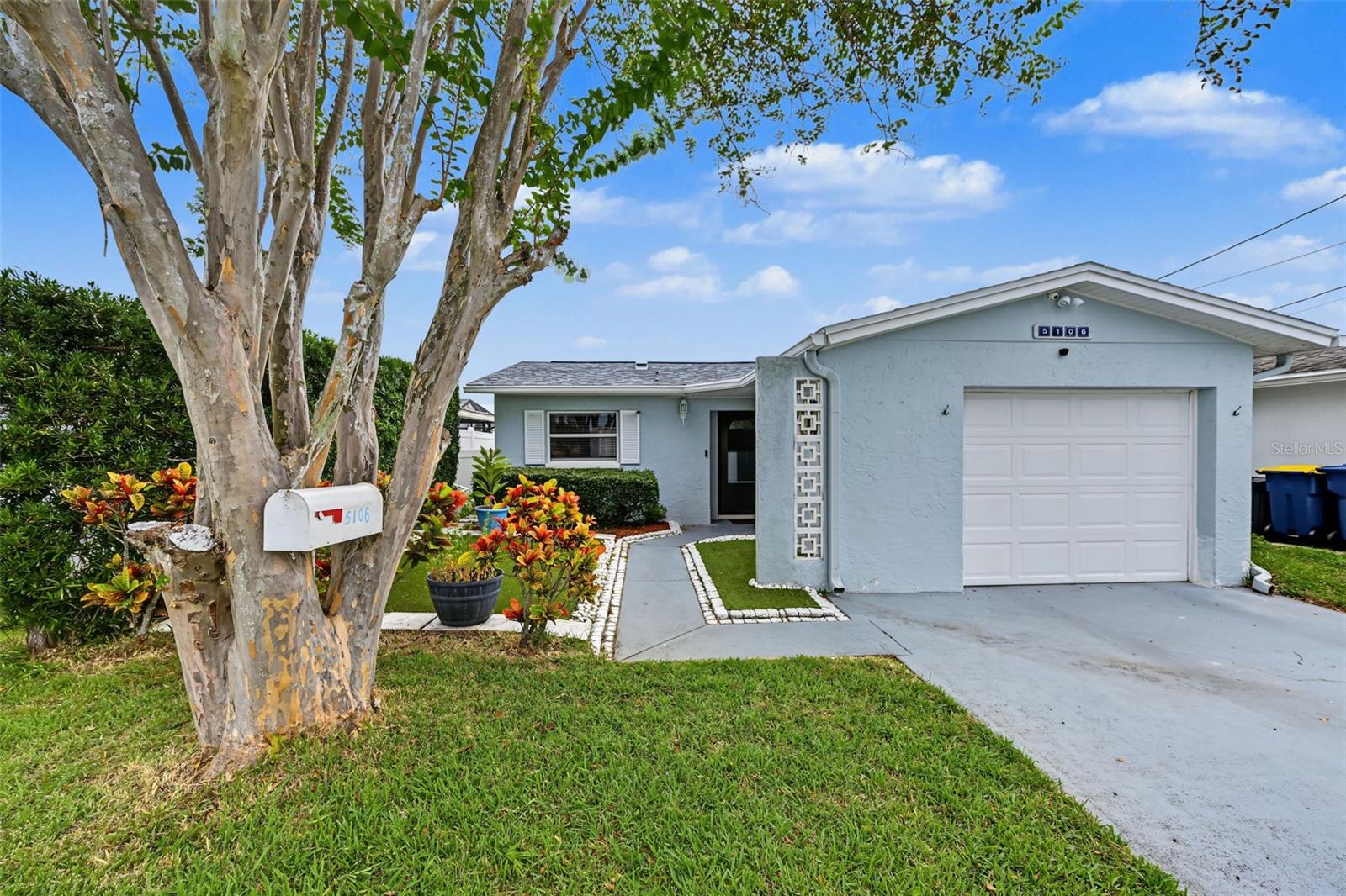 5106 BLUE HERON DRIVE