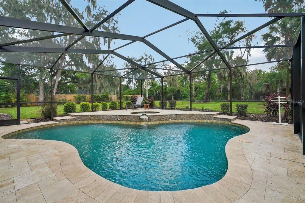 Photo of 4710 Ridgecliff Drive, Brandon, FL 33511 (MLS # TB8545074)