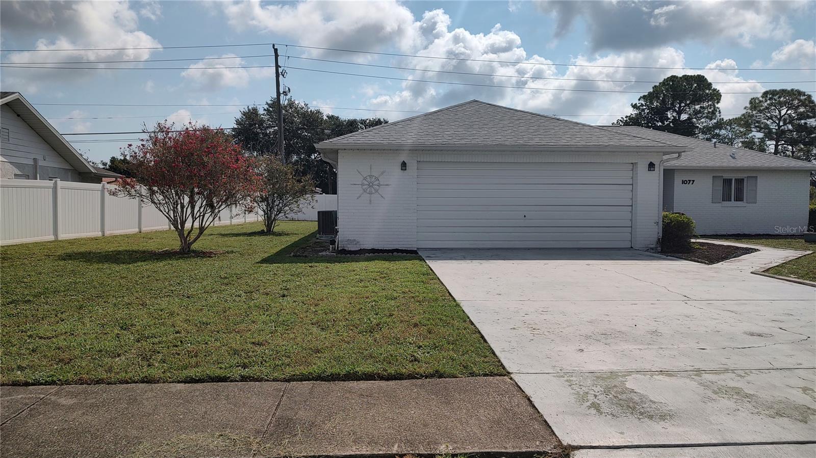 1077 WILLOW WOOD DRIVE