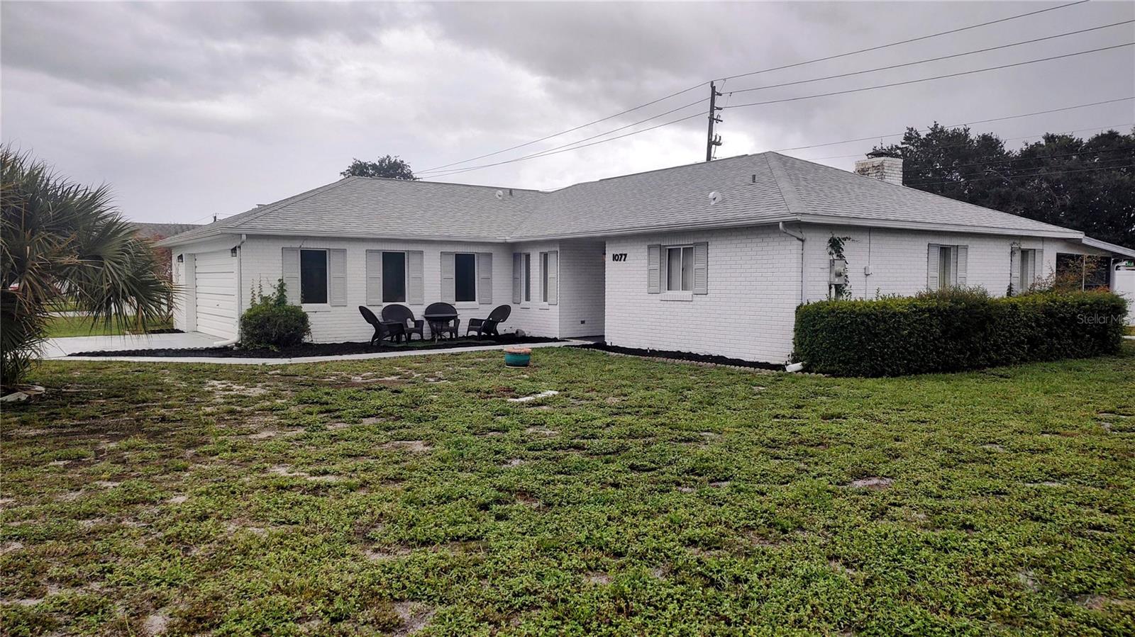 1077 WILLOW WOOD DRIVE