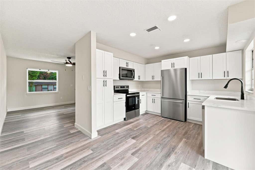 Photo of 990 Liskeard Avenue, Orange City, FL 32763 (MLS # G5116763)