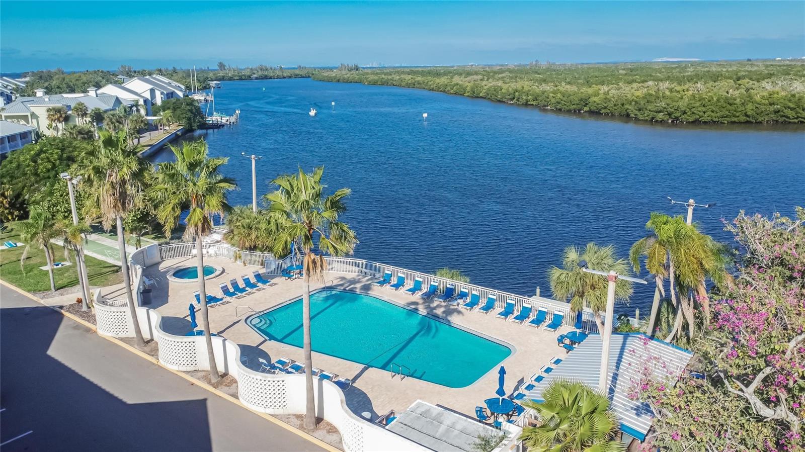 BAHIA DEL SOL A CONDO - Residential