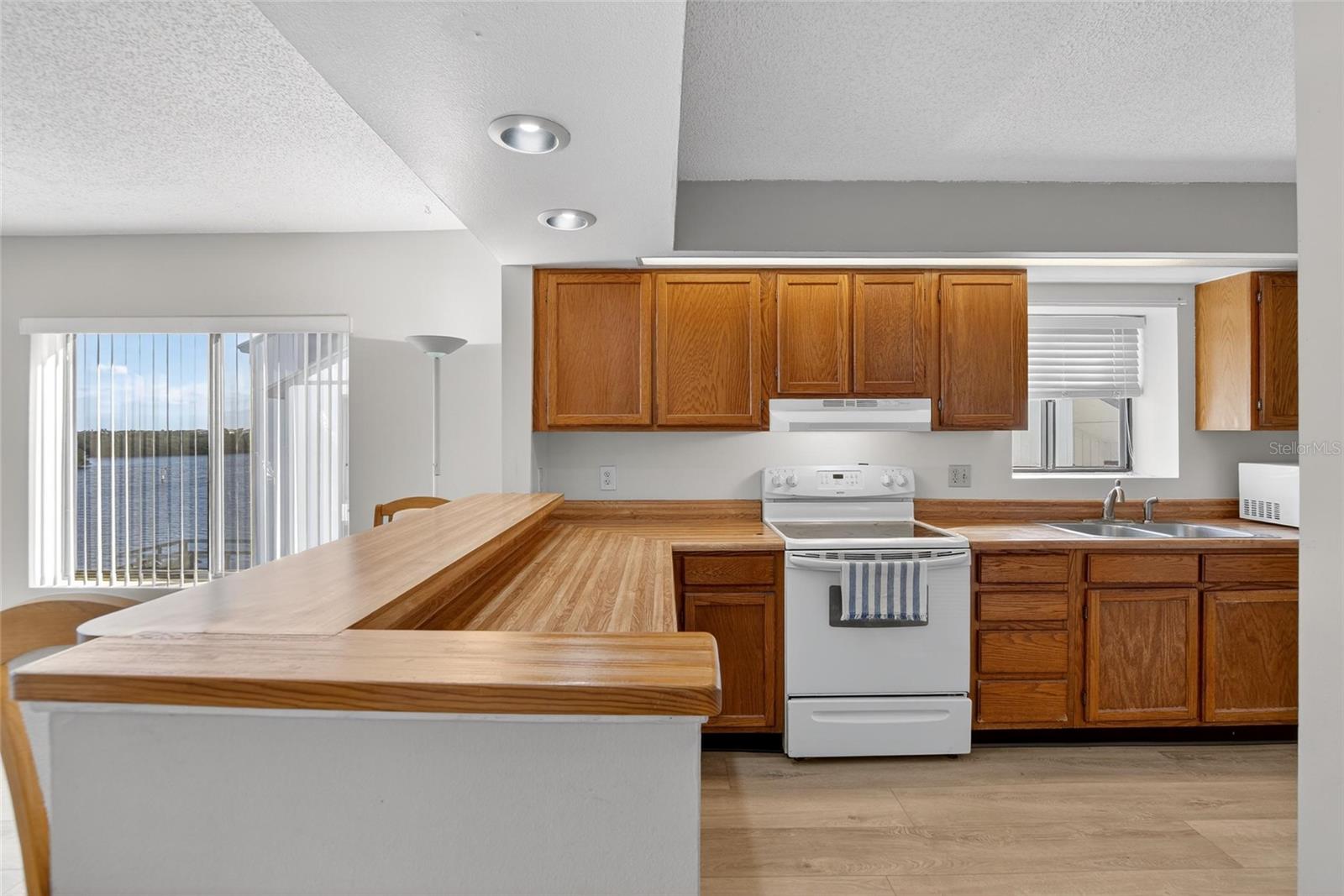 BAHIA DEL SOL A CONDO - Residential