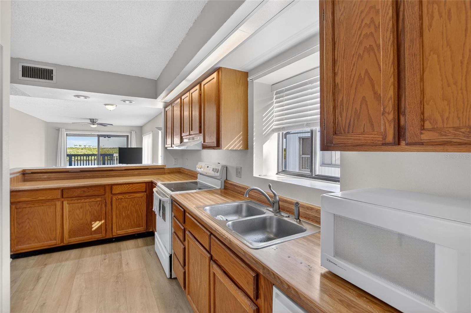 BAHIA DEL SOL A CONDO - Residential