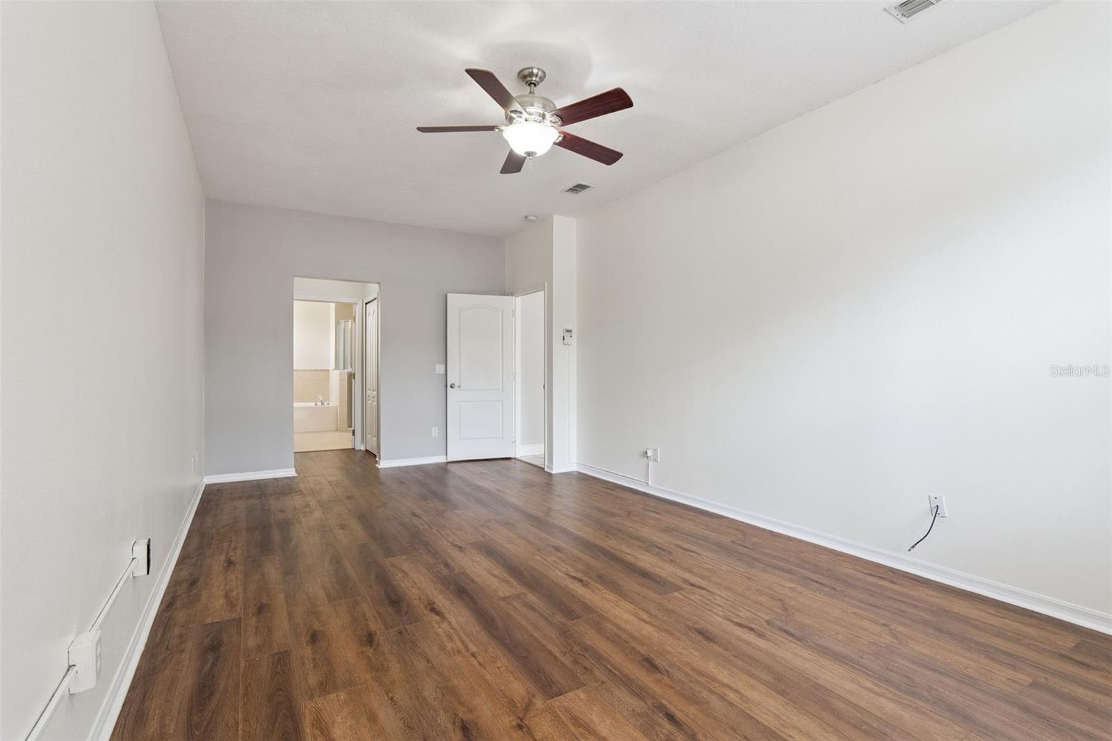 VILLAGES 02 AT EASTWOOD PH 02 - Residential