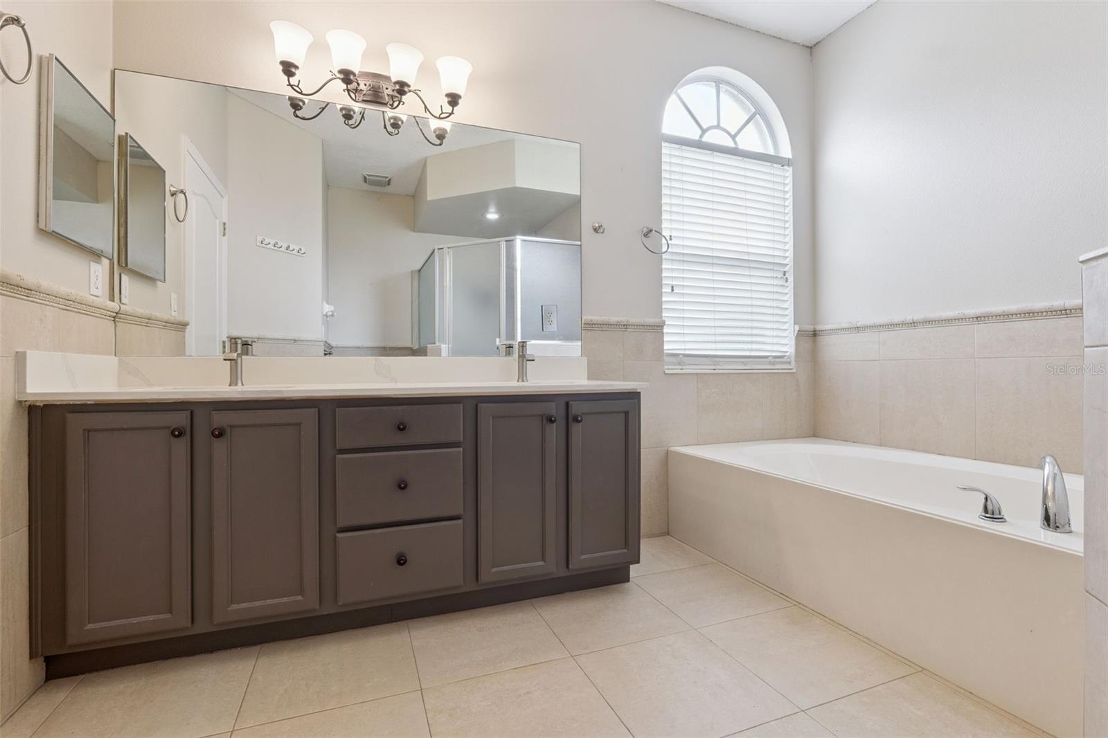 VILLAGES 02 AT EASTWOOD PH 02 - Residential