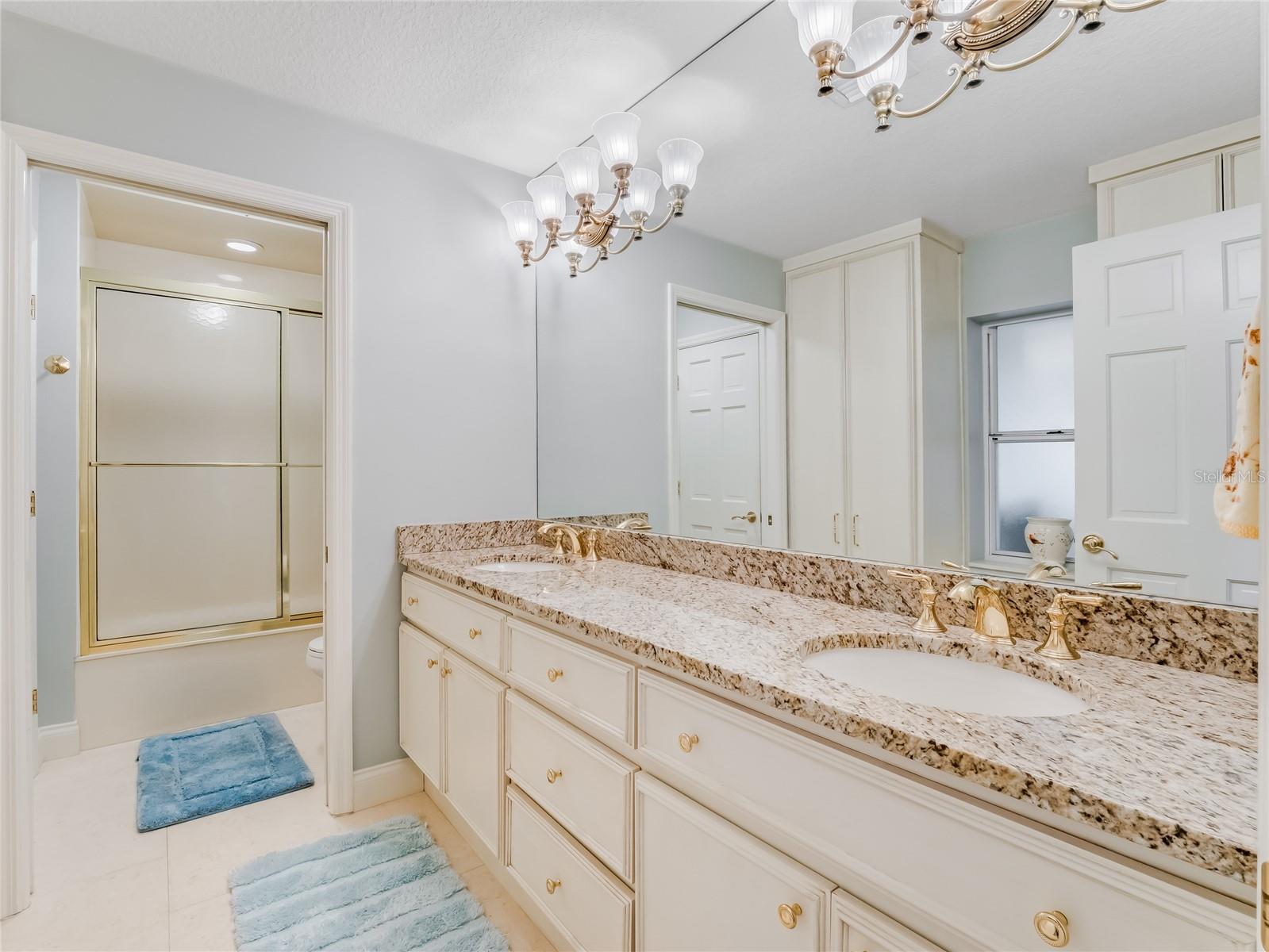 ISLEWORTH - Residential