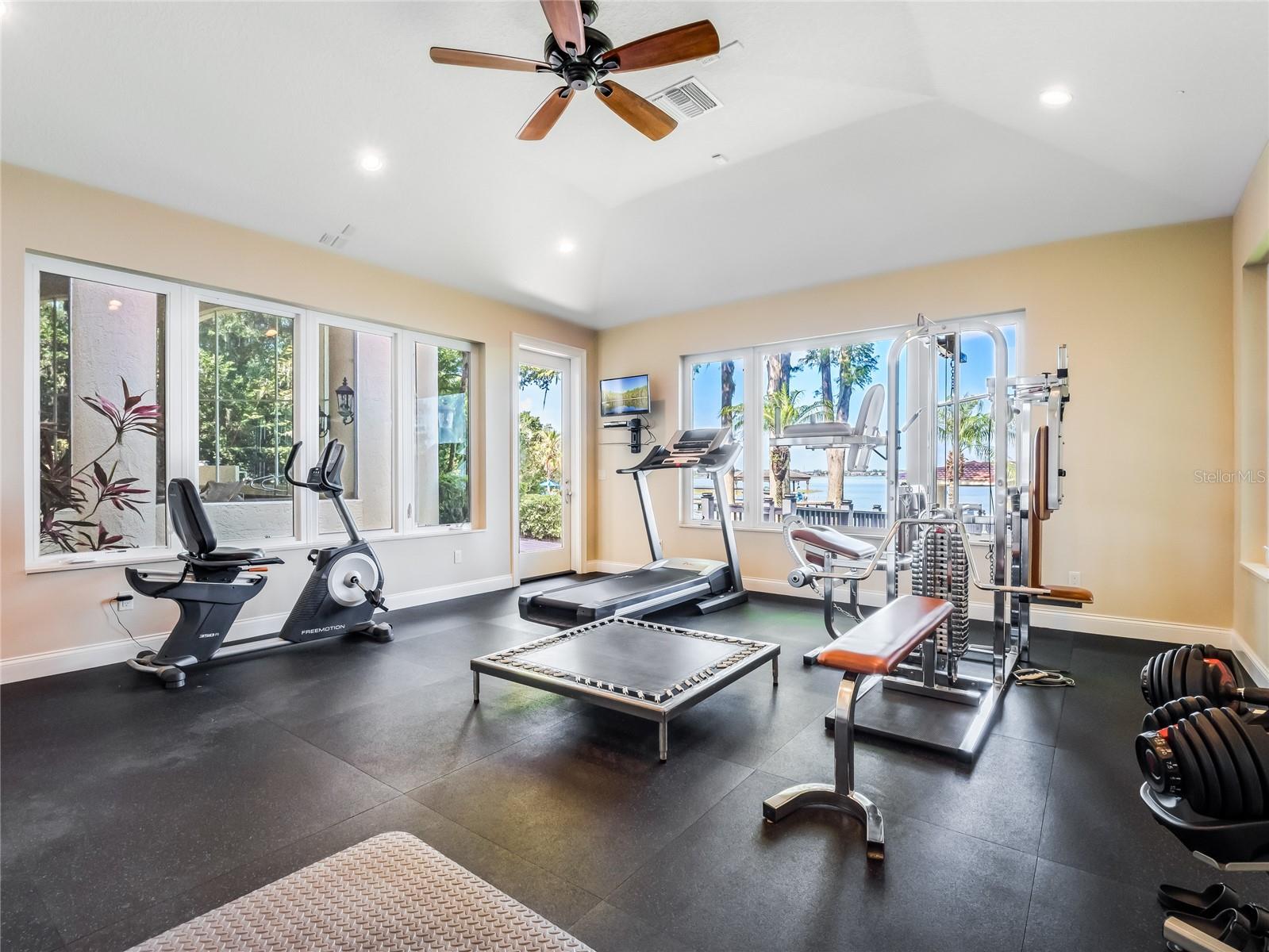 ISLEWORTH - Residential