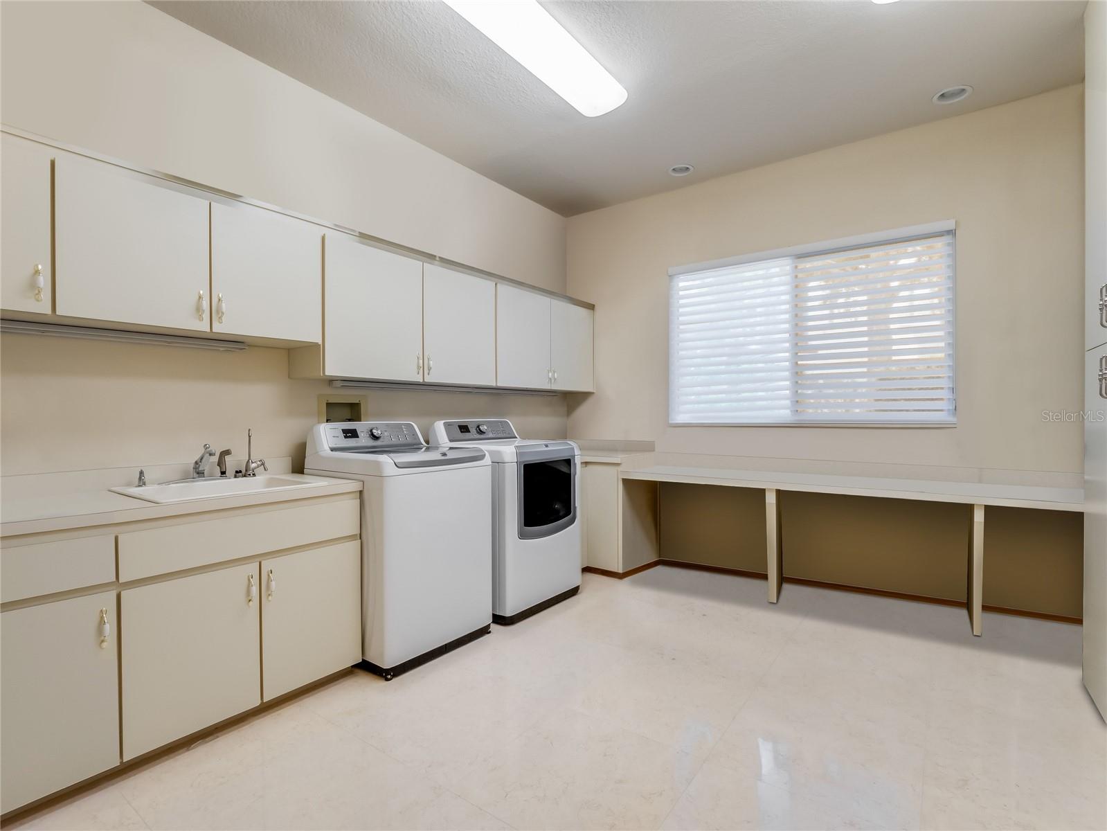 ISLEWORTH - Residential