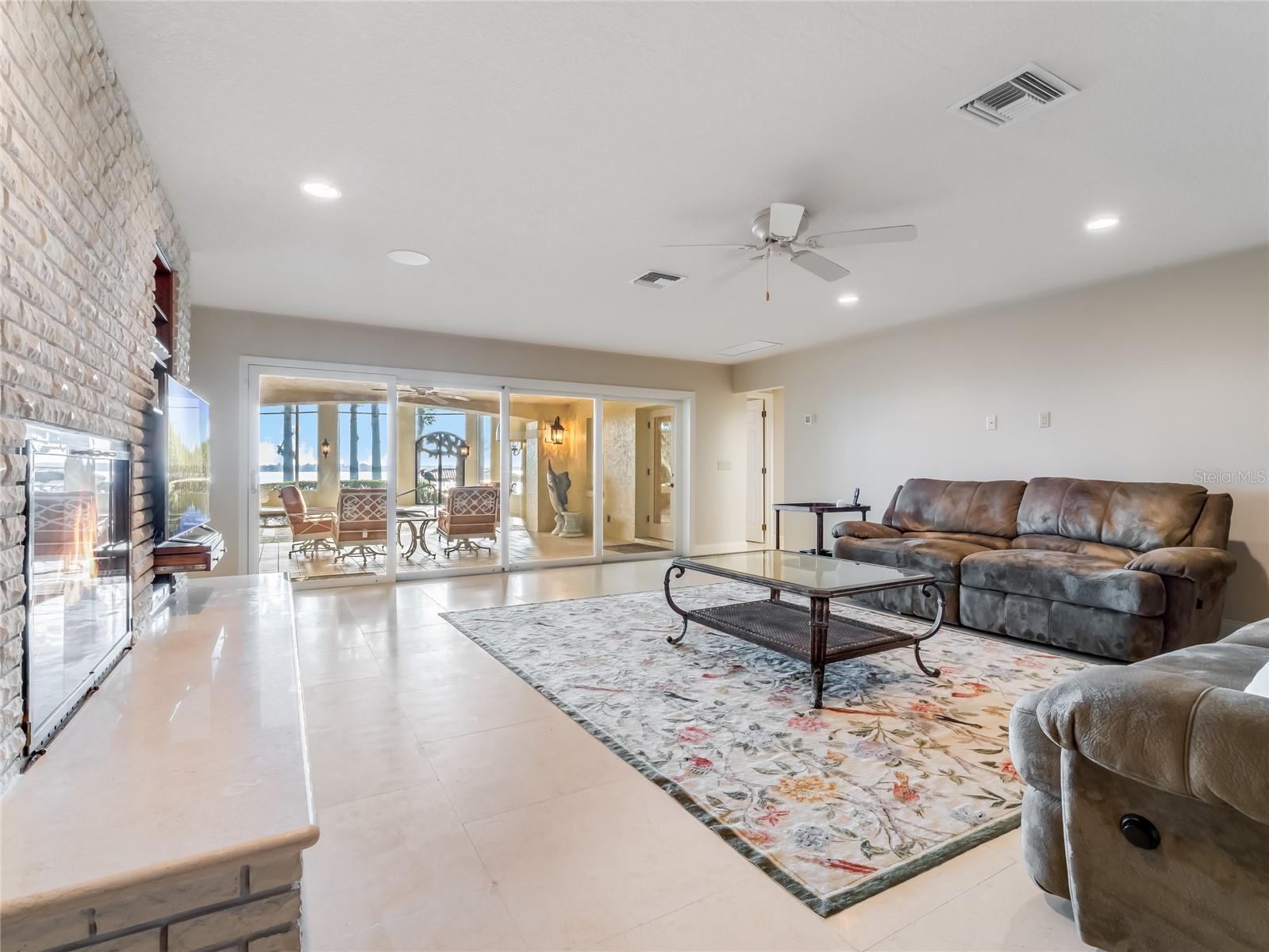 ISLEWORTH - Residential