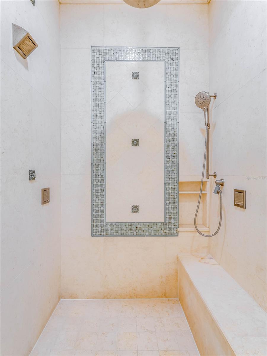 ISLEWORTH - Residential