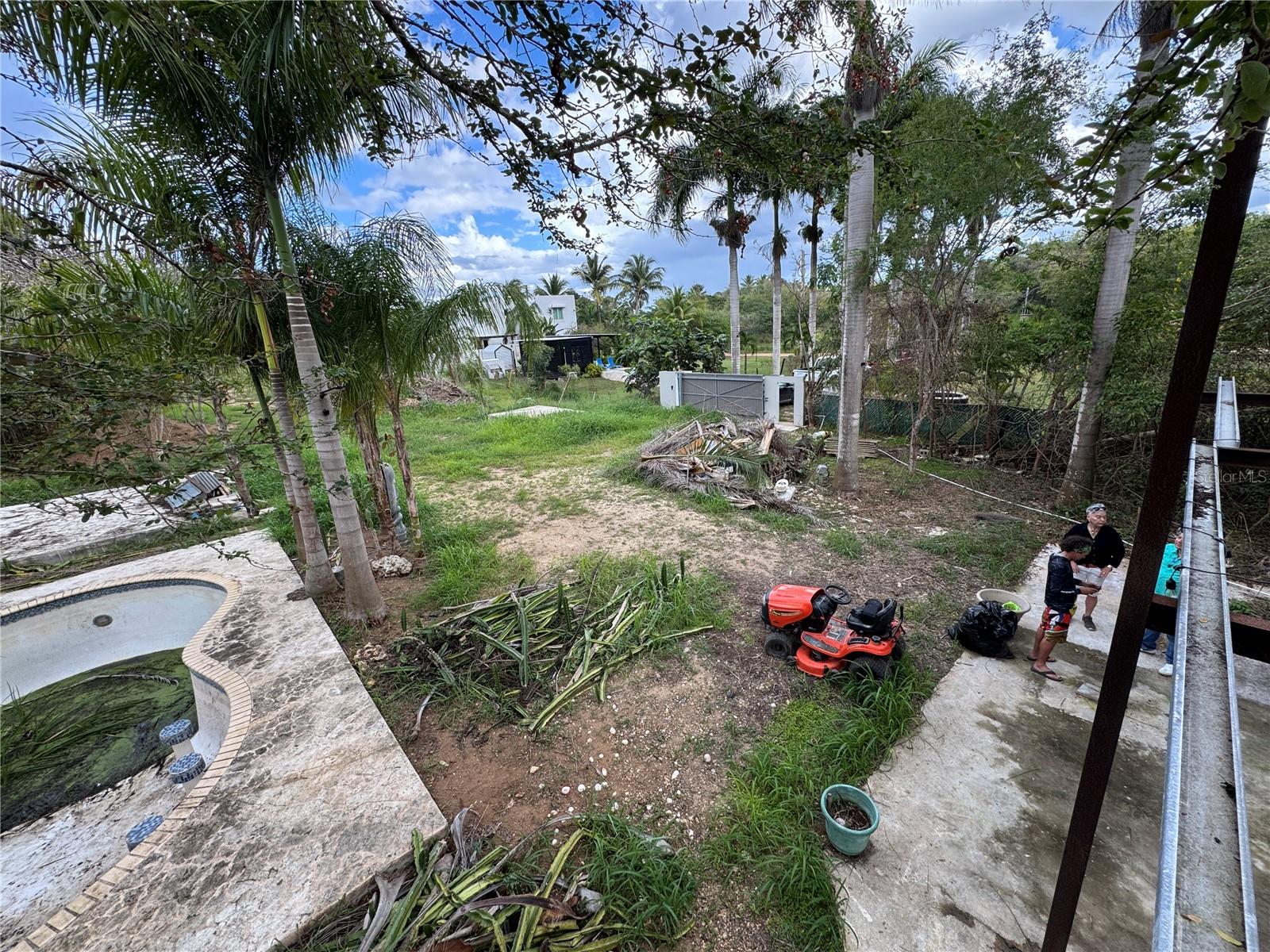 BARRIO BAJURAS - Residential