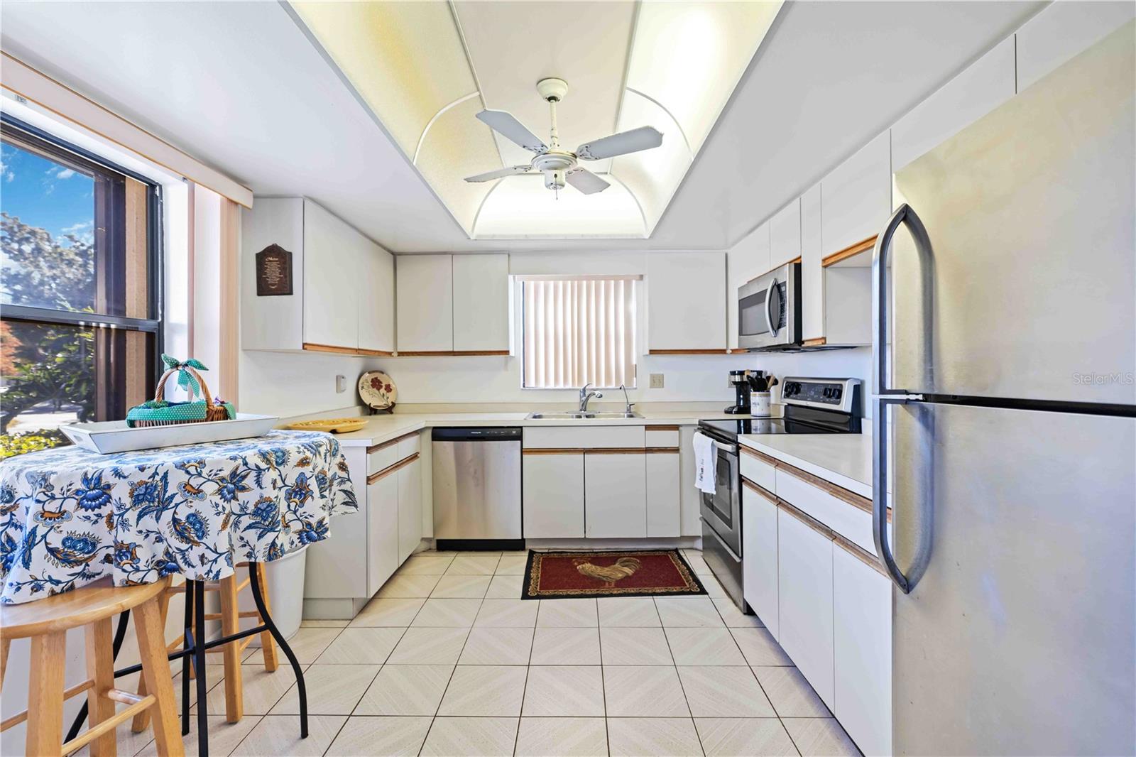 VILLAGE OAKS SEC B - Residential