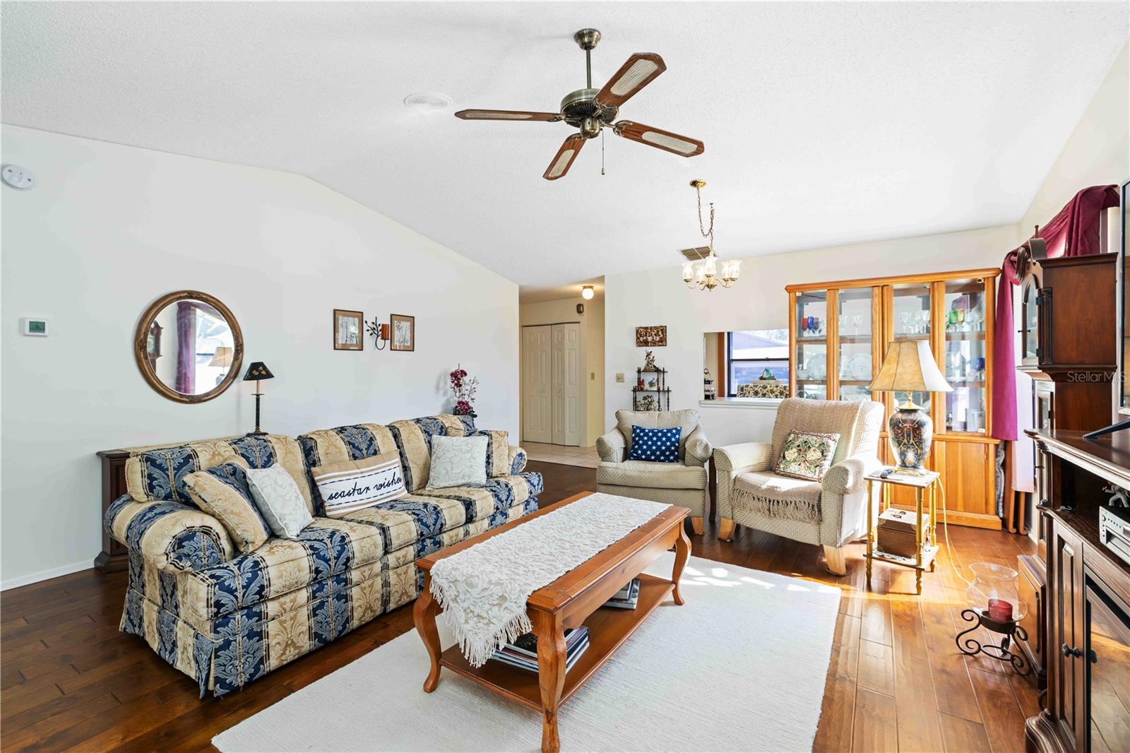 VILLAGE OAKS SEC B - Residential