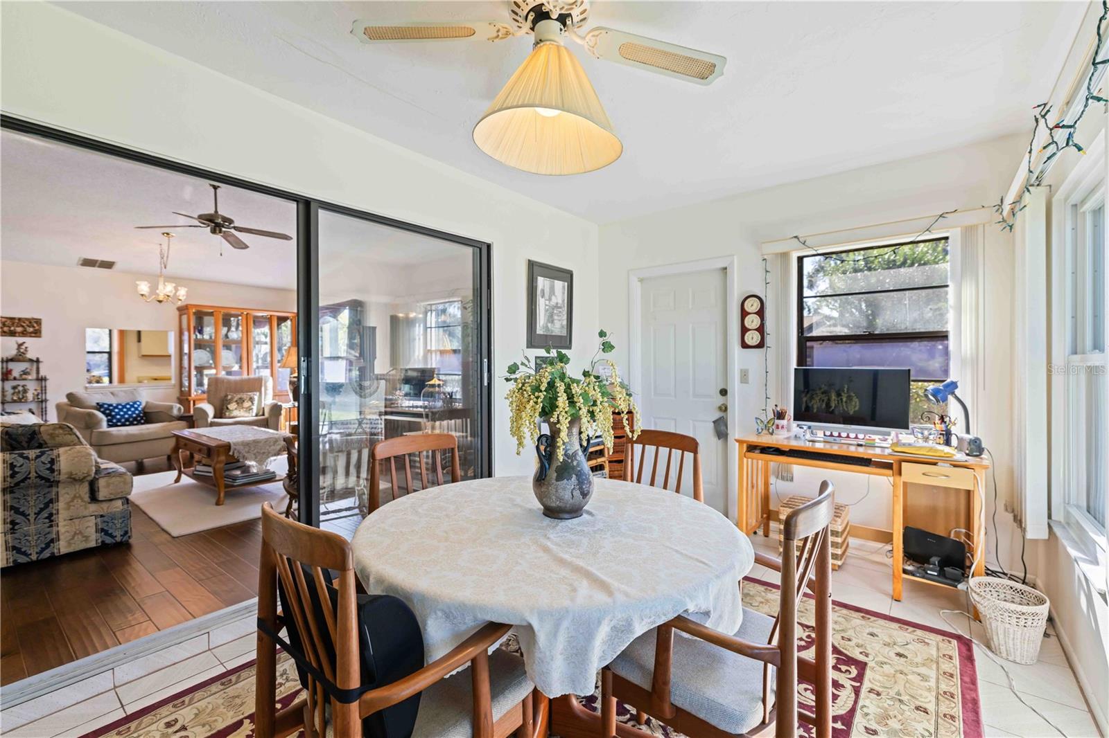 VILLAGE OAKS SEC B - Residential