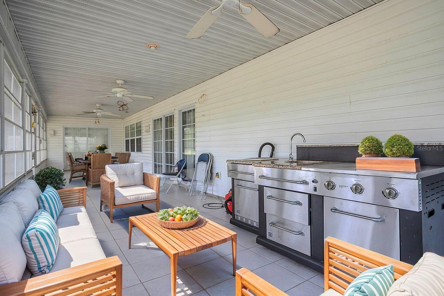 SUN OAKS - Residential