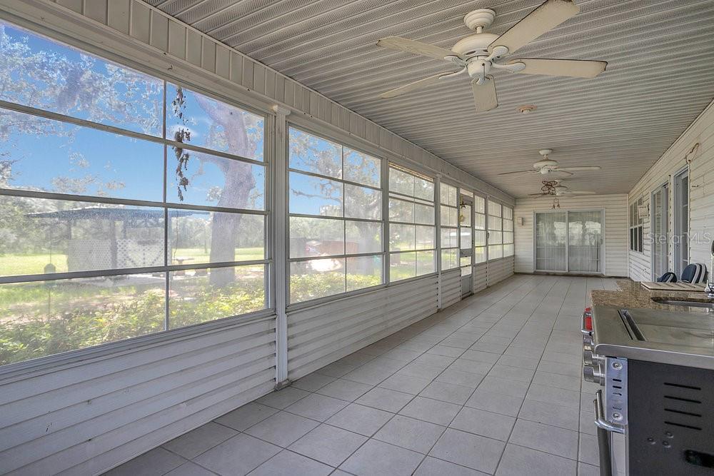 SUN OAKS - Residential